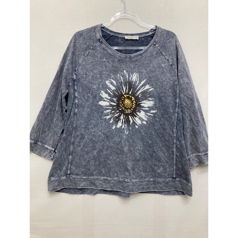 Jess & Jane Daisy Graphic Top XL Blue Gray Mineral Wash 3/4 Sleeve Cotton Boho